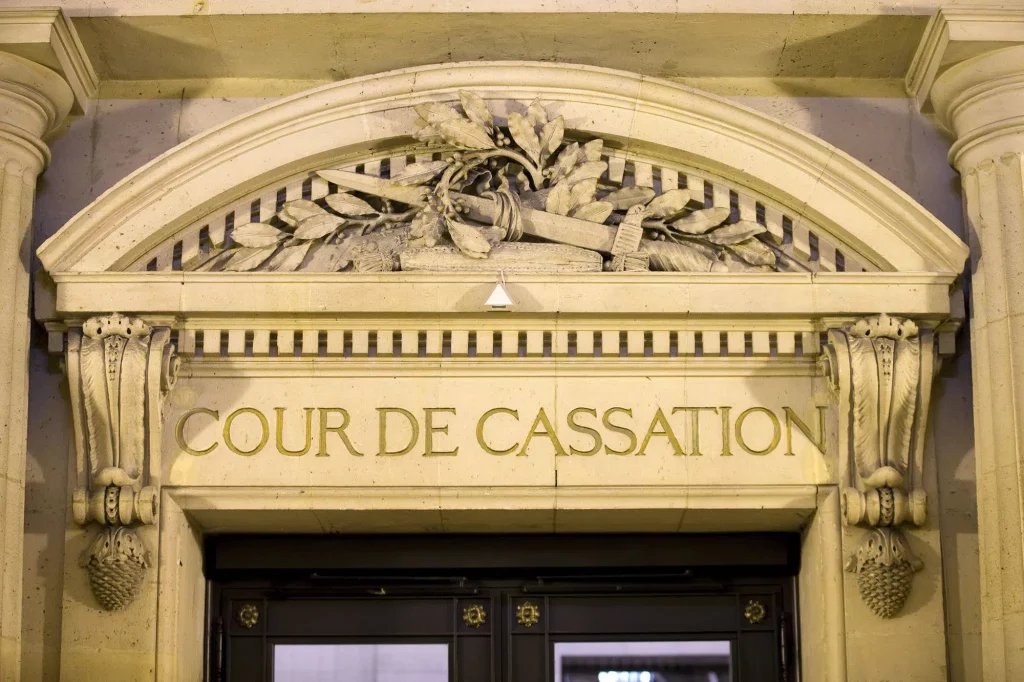 mensonge-d'un-avocat-contrainte-aux-regles-deontologiques