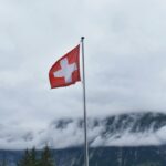 prets-en-francs-suisses-vers-une-reconnaissance-accrue-des-droits-des-emprunteurs-frontaliers